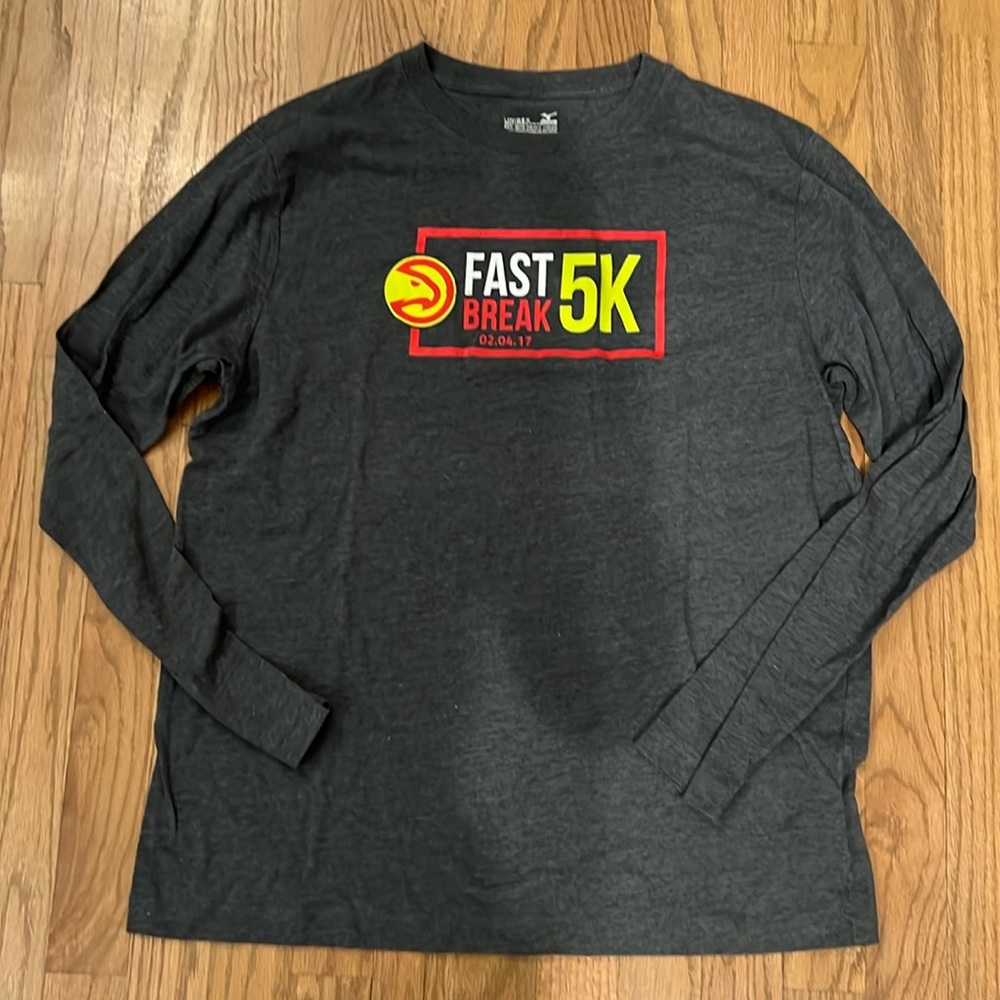 Mizuno Atlanta Hawks Fast Break 5k Long Sleeved Tee